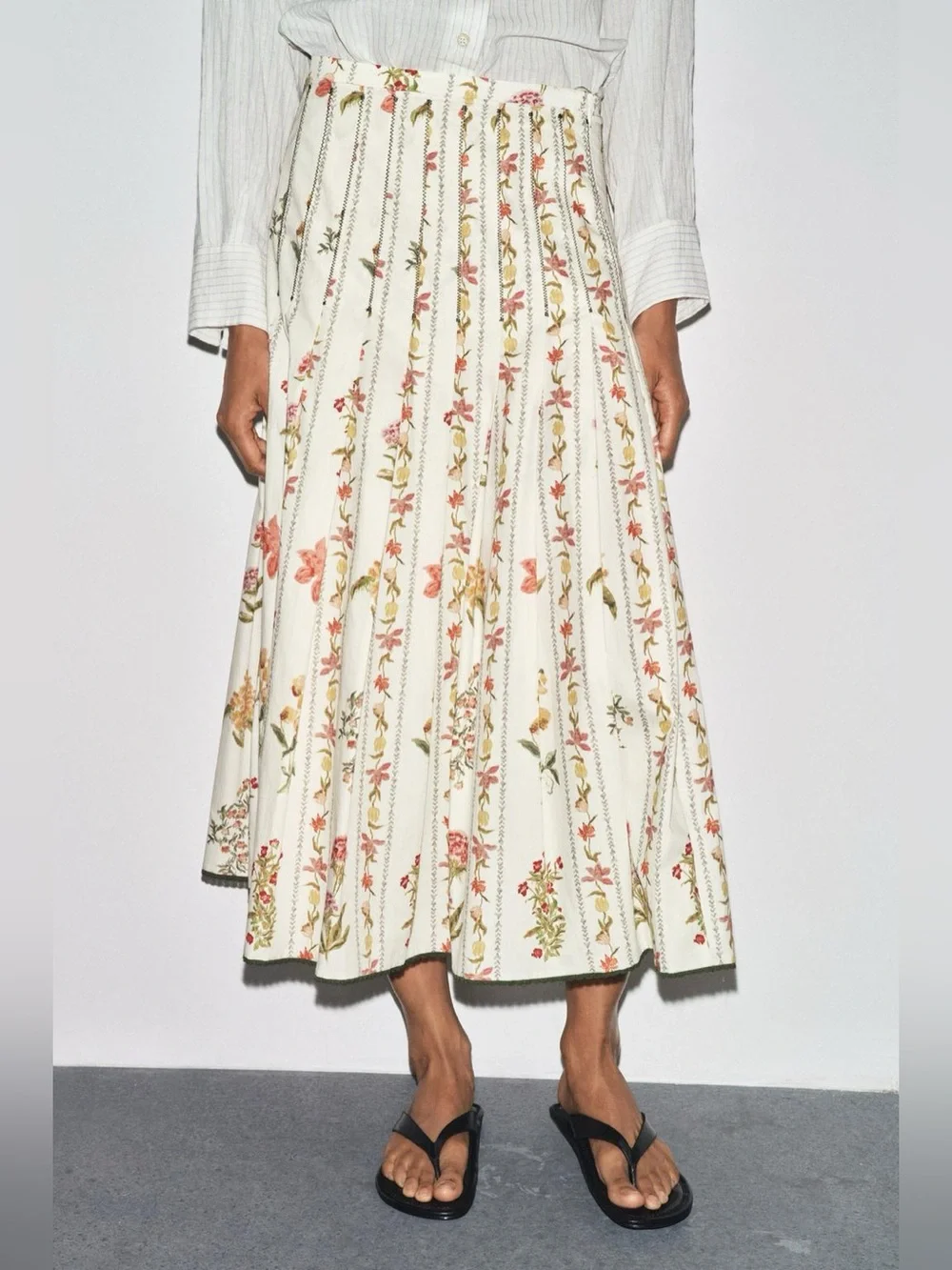 ZARA Floral Pleated A-Line Midi Skirt, ZW Collection. XS NWT